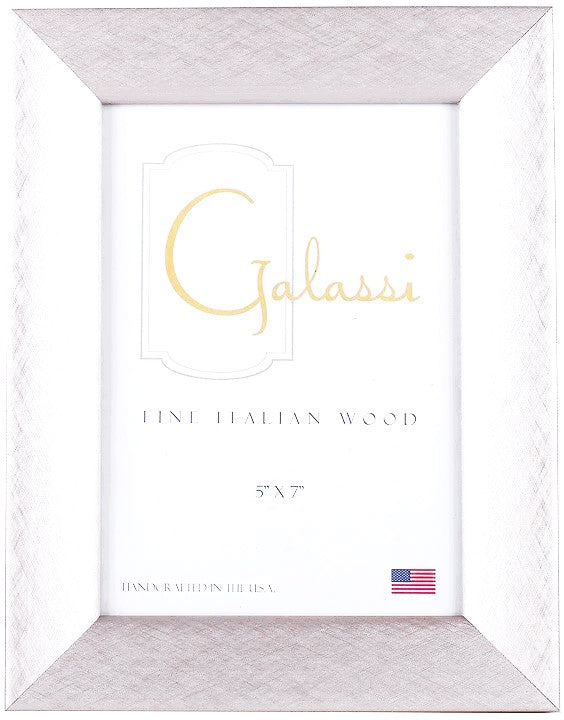Wide Pearl Chic Frame