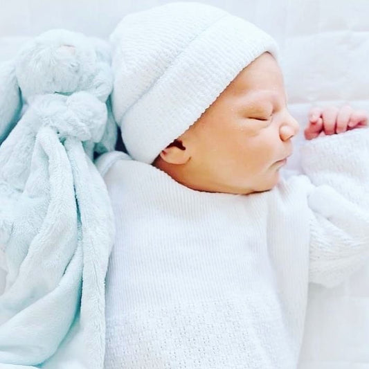 Paty White Knit Saylor Cap