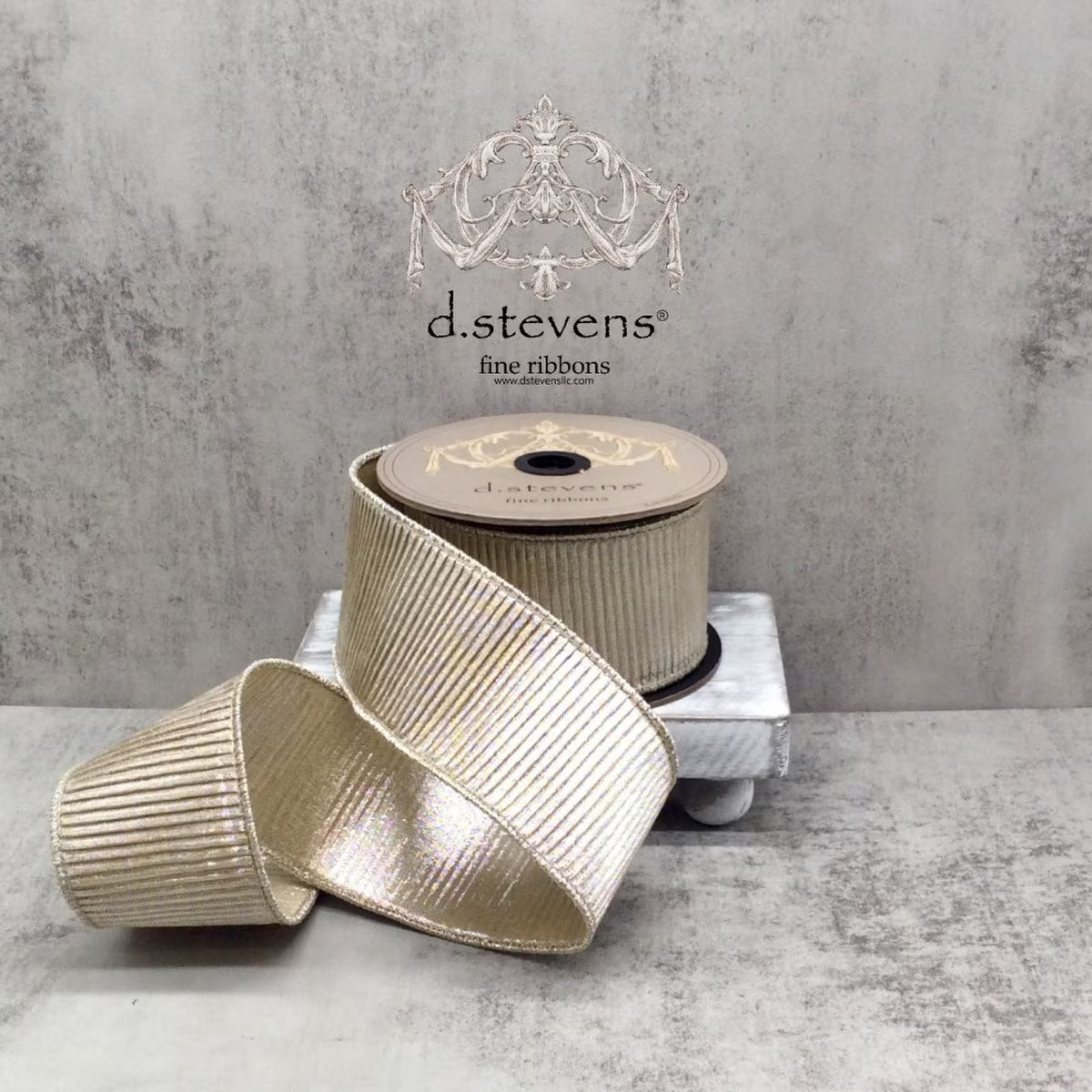 2.5" x 2 yd Platinum Pleated Ribbon
