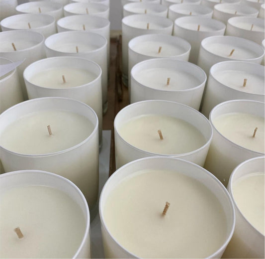 Single-Wick White Candle