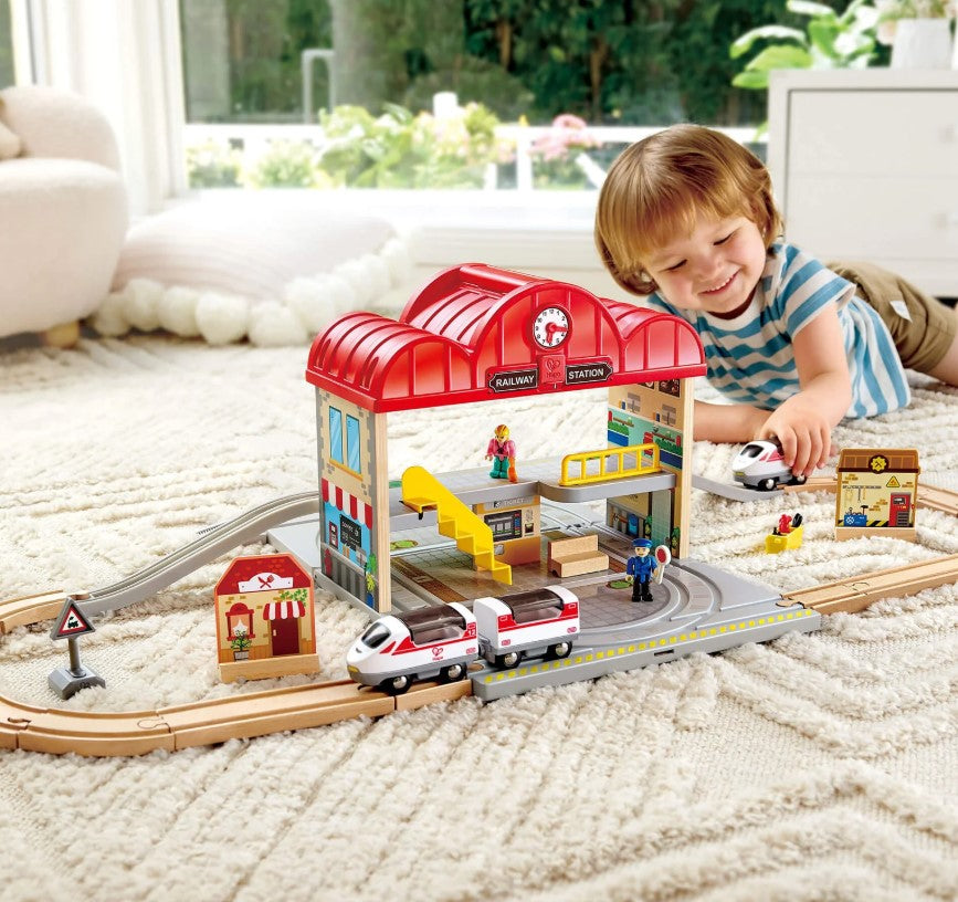 Portable Train Station Set
