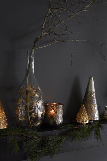 Gild Leaf Vase