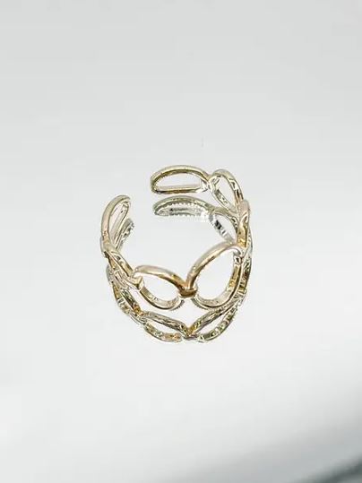 Olivia Circle Ring