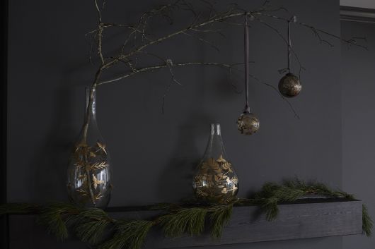 Gild Leaf Vase