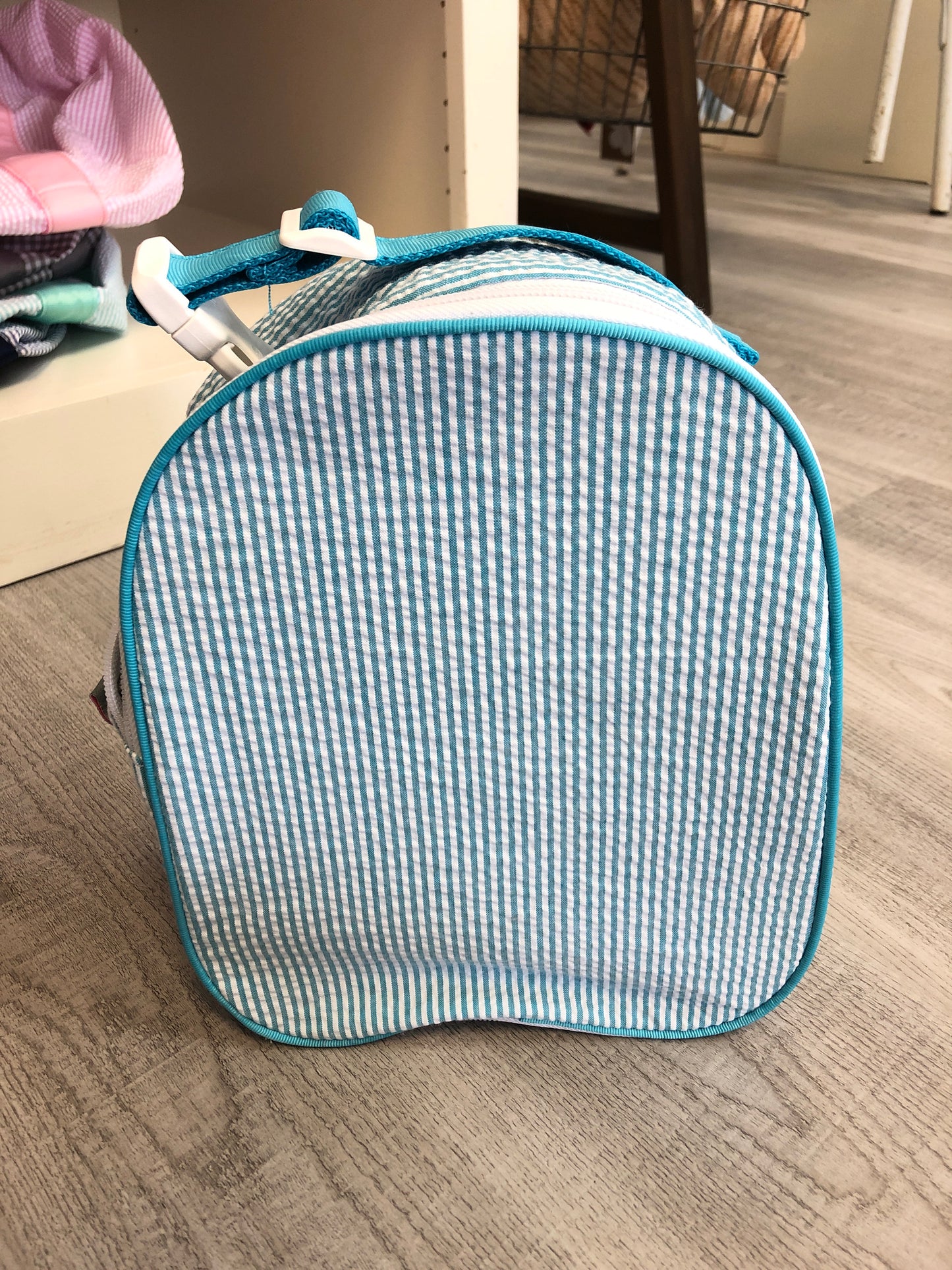Seersucker Gumdrop Lunchbox