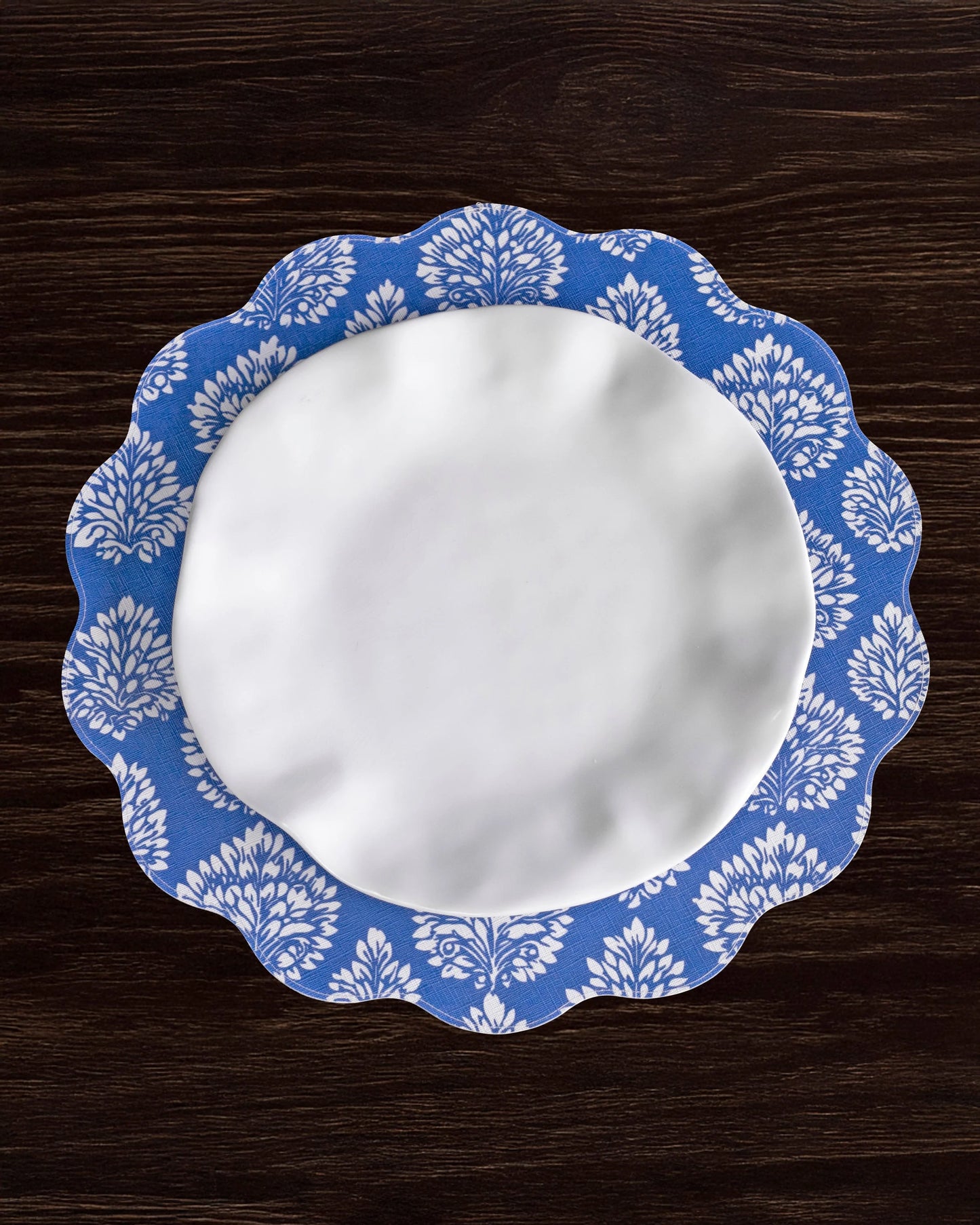 VIDA Chinoiserie Reversible Round Placemats Set of 4 (Blue and White)