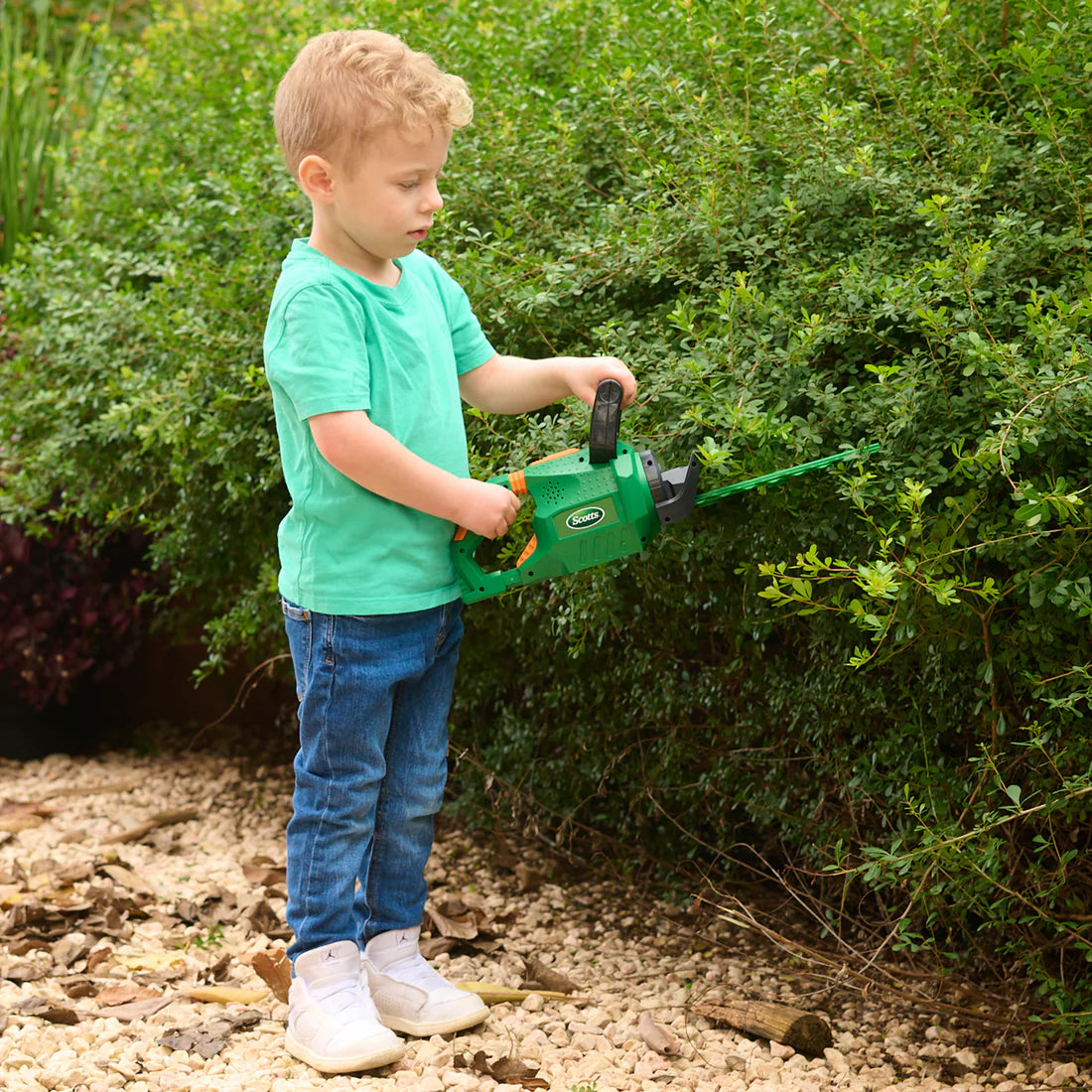 Scotts Battery-Operated Hedge Trimmer