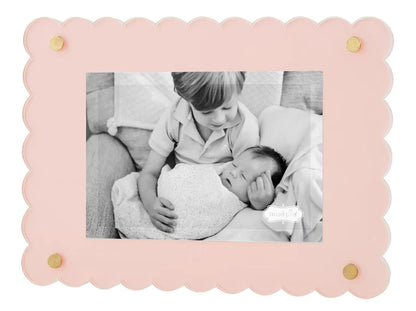 Scallop Acrylic Frame