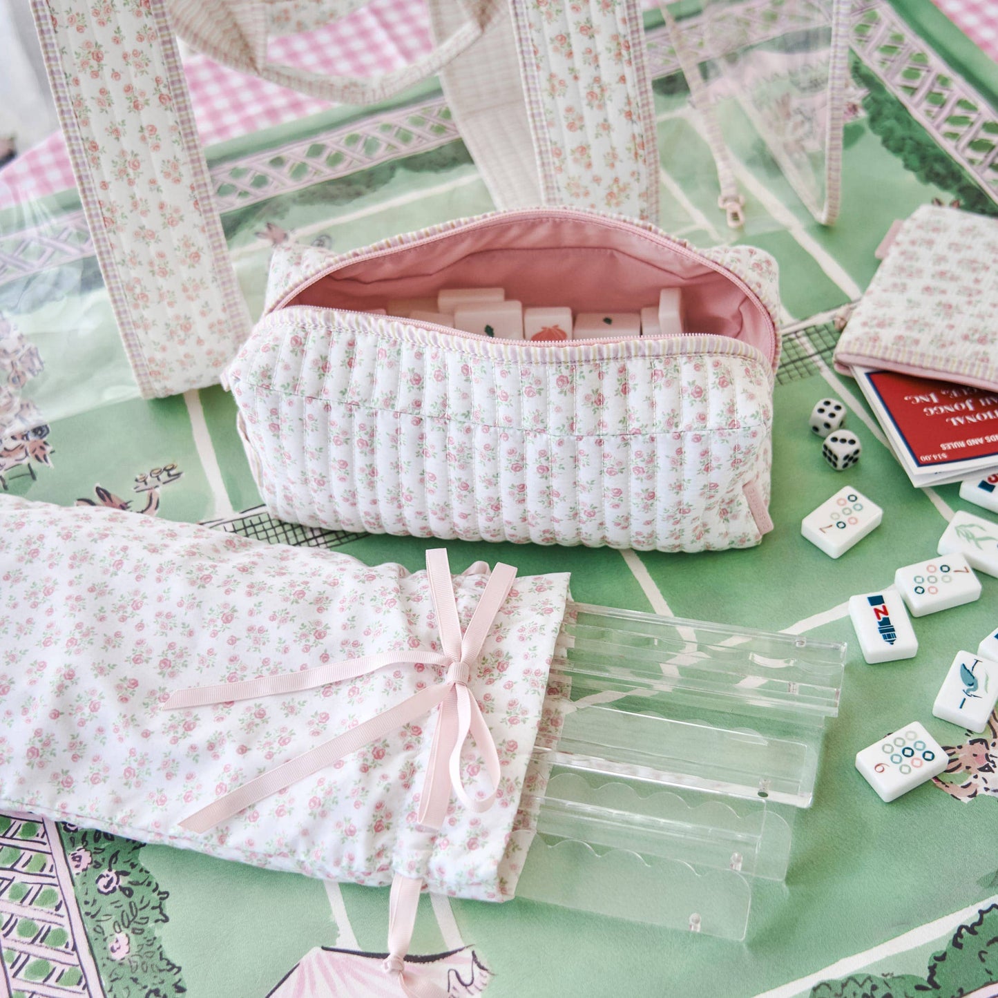 Case-Mate Mahjong Jelly Tote Set: Quilted Ditsy Floral