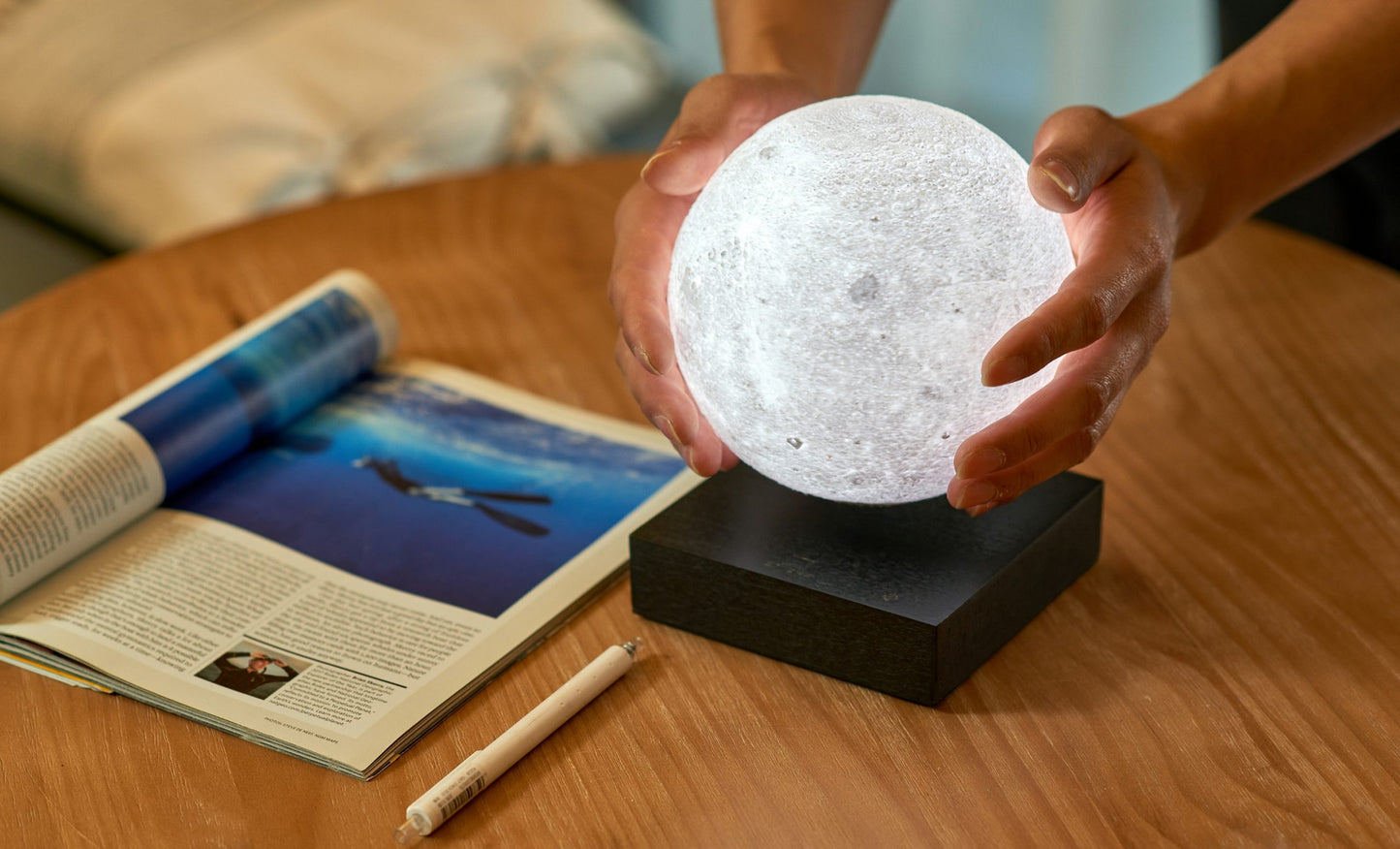 Smart Moon Lamp