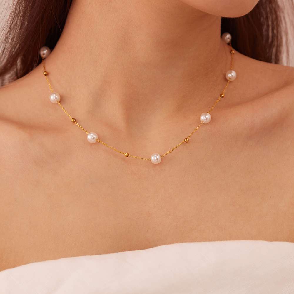 Gold Pearl Necklace