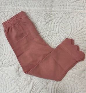 Solid Scallop Leggings