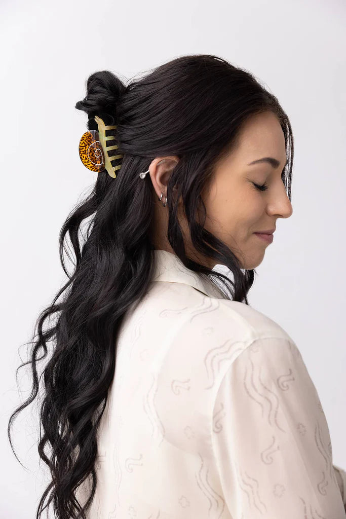 Snail Hair Claw Clip