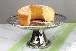 Round Cake Stand